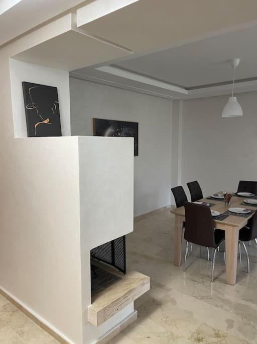 Chic & Cosy Flat Near Airport Lockbox Fast Wifi Apartamento Nouaceur Exterior foto