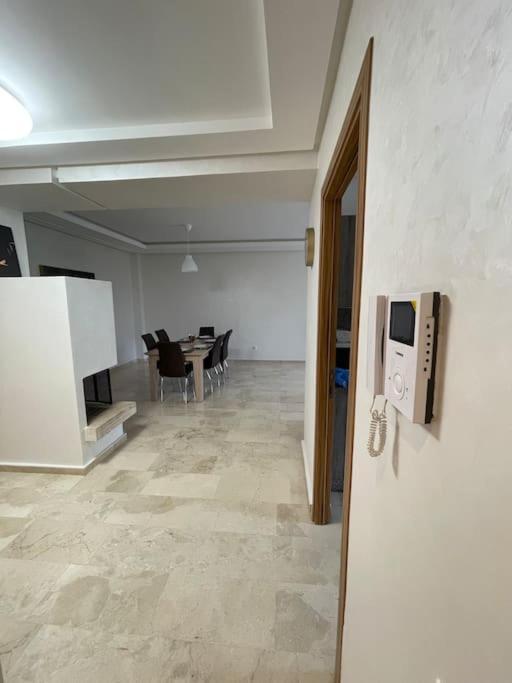 Chic & Cosy Flat Near Airport Lockbox Fast Wifi Apartamento Nouaceur Exterior foto
